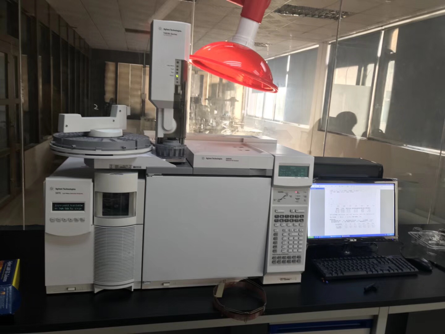 東莞某實驗室購買我司安捷倫 GCMS 6890N-5975安裝調(diào)試完畢。